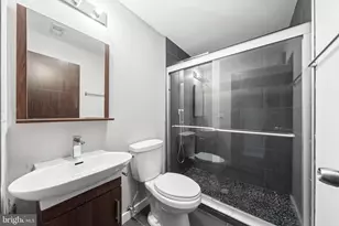 1702 N 18th St, Philadelphia, PA 19121 - Photo 18