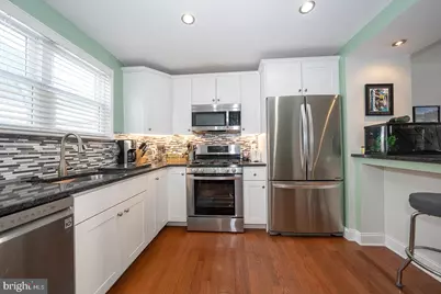 1916 S Alder, Philadelphia, PA 19148 - Photo 14