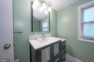 1916 S Alder, Philadelphia, PA 19148 - Photo 28