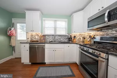 1916 S Alder, Philadelphia, PA 19148 - Photo 16