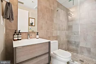 308 N 2nd St, Philadelphia, PA 19106 - Photo 32