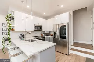 1733 Carpenter St, Philadelphia, PA 19146 - Photo 10