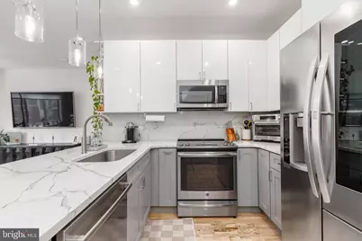 1733 Carpenter Street #D, Philadelphia, PA 19146 - Photo 12