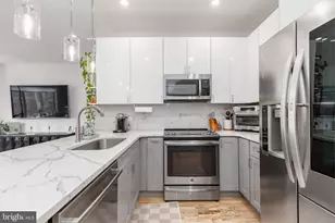 1733 Carpenter St, Philadelphia, PA 19146 - Photo 12