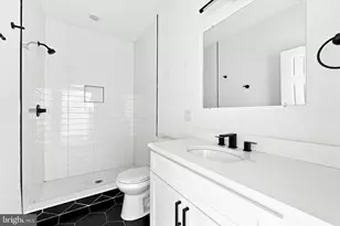 1729 Francis St, Philadelphia, PA 19130 - Photo 16