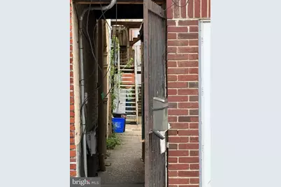 1224 E Columbia Avenue, Philadelphia, PA 19125 - Photo 2