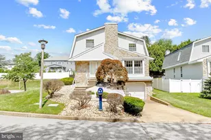 115 Wexford Pl, Philadelphia, PA 19116 - Photo 2