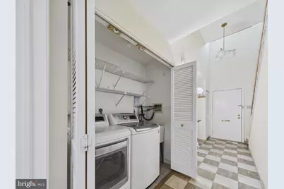2036 Appletree Street, Philadelphia, PA 19103 - Photo 4