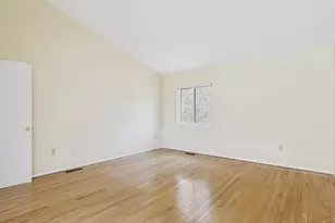 2036 Appletree St, Philadelphia, PA 19103 - Photo 28