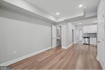 447 Durfor Street, Philadelphia, PA 19148 - Photo 2