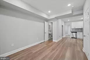 447 Durfor St, Philadelphia, PA 19148 - Photo 2