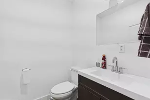 256 N 32nd St, Philadelphia, PA 19104 - Photo 12
