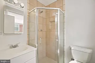 668 Renz St, Philadelphia, PA 19128 - Photo 12