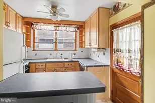 7186 Montague St, Philadelphia, PA 19135 - Photo 8