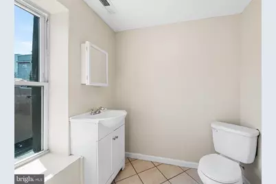 2003 S 7th Street #2, Philadelphia, PA 19148 - Photo 8