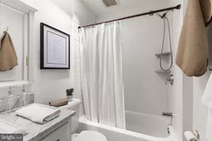 1802 Pine St, Philadelphia, PA 19103 - Photo 24