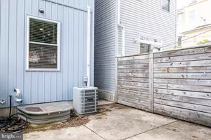 1239 N 19th St, Philadelphia, PA 19121 - Photo 32