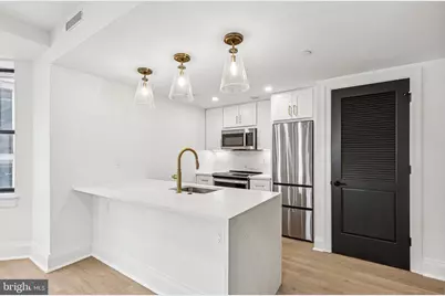 135 S 19th Street #309, Philadelphia, PA 19103 - Photo 6