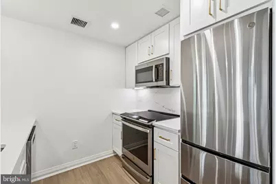 135 S 19th Street #309, Philadelphia, PA 19103 - Photo 8