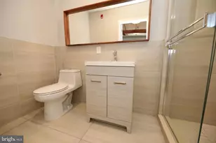 1822 E Glenwood St, Philadelphia, PA 19134 - Photo 14