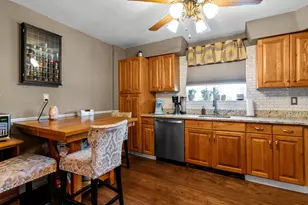 3670 Sussex Ln, Philadelphia, PA 19114 - Photo 6