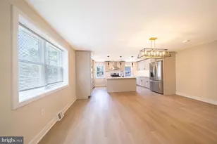 10753 Jeanes St, Philadelphia, PA 19116 - Photo 8