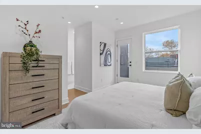 637 N 7th Street #C4B, Philadelphia, PA 19123 - Photo 12
