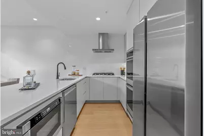 637 N 7th Street #C4B, Philadelphia, PA 19123 - Photo 8