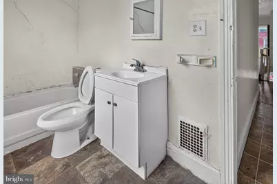 2911 W Susquehanna Avenue, Philadelphia, PA 19121 - Photo 12