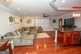 8734 Frontenac St, Philadelphia, PA 19152 - Photo 6