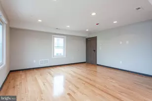 2553 Montrose St, Philadelphia, PA 19146 - Photo 4