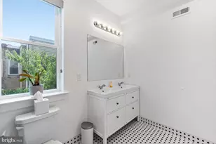3024 Titan St, Philadelphia, PA 19146 - Photo 10