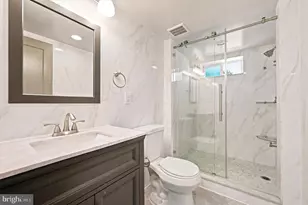 636 McClellan St, Philadelphia, PA 19148 - Photo 24