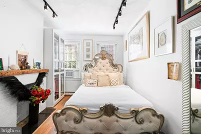 320 S Juniper Street, Philadelphia, PA 19107 - Photo 1