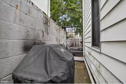 2528 Waverly Street, Philadelphia, PA 19146 - Photo 8