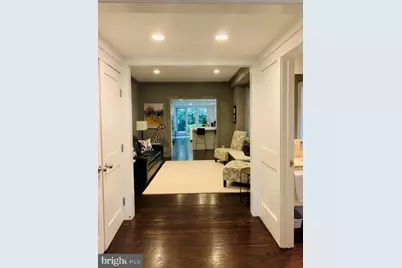 323 Pine Street #1F, Philadelphia, PA 19106 - Photo 6