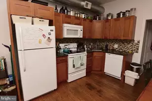 211 S 45th St, Philadelphia, PA 19104 - Photo 8