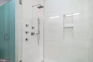 1104 Cypress St, Philadelphia, PA 19107 - Photo 24