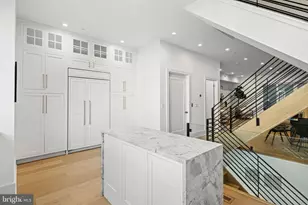 1104 Cypress St, Philadelphia, PA 19107 - Photo 8