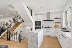 1104 Cypress St, Philadelphia, PA 19107 - Photo 6