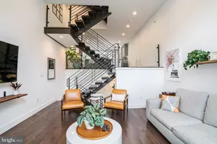 1343 S Garnet St, Philadelphia, PA 19146 - Photo 2