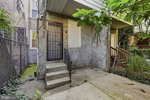 1326 N Wanamaker St, Philadelphia, PA 19131 - Photo 12