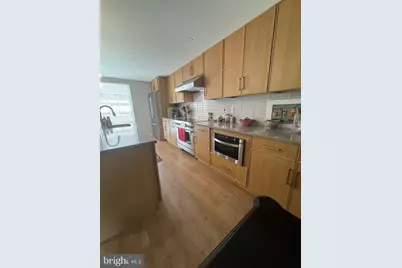 637 Spruce Street, Philadelphia, PA 19106 - Photo 4