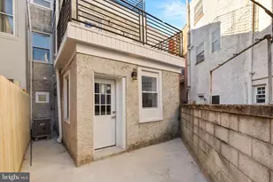 1203 Moore St, Philadelphia, PA 19148 - Photo 32
