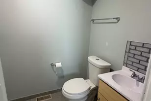 4526 E Stiles St, Philadelphia, PA 19124 - Photo 12