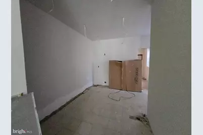 729 W Rockland Street, Philadelphia, PA 19120 - Photo 24