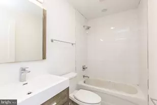 1431 Brown St, Philadelphia, PA 19130 - Photo 6