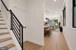330 Carson St, Philadelphia, PA 19128 - Photo 6