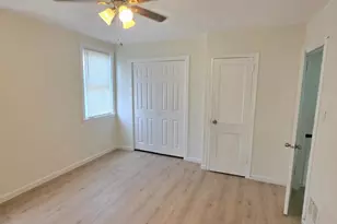 5449 Claridge St, Philadelphia, PA 19124 - Photo 12