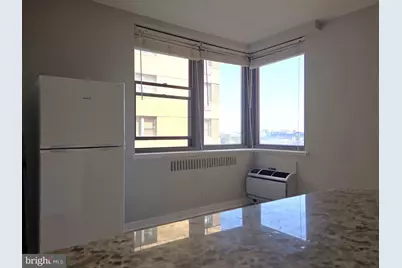 2601 Pennsylvania Avenue #827, Philadelphia, PA 19130 - Photo 4
